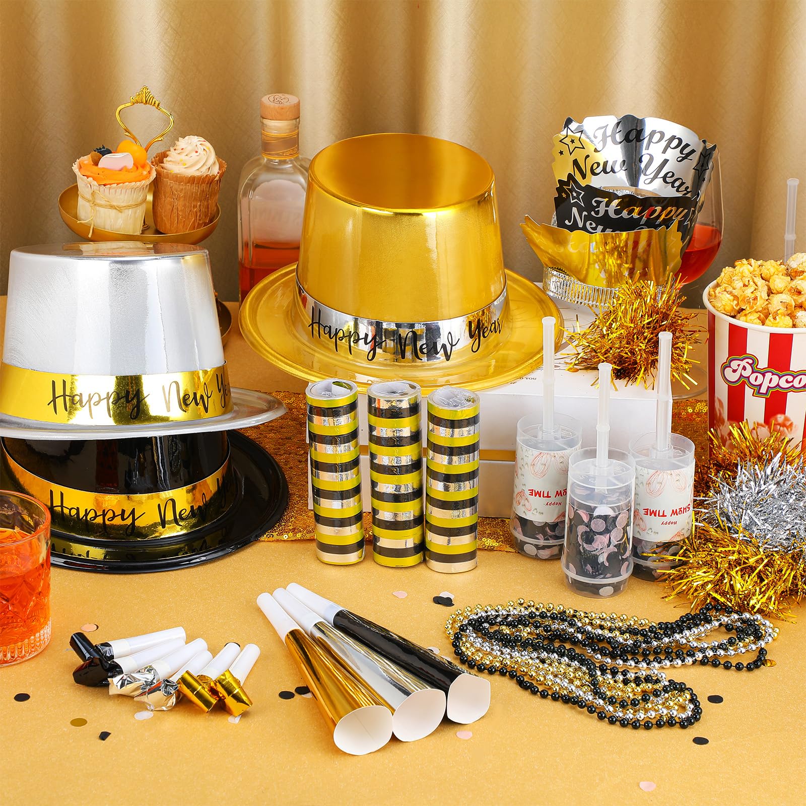New Year's Eve Party Decoration Kit for 24 Guests 106 Piece Celebration Set